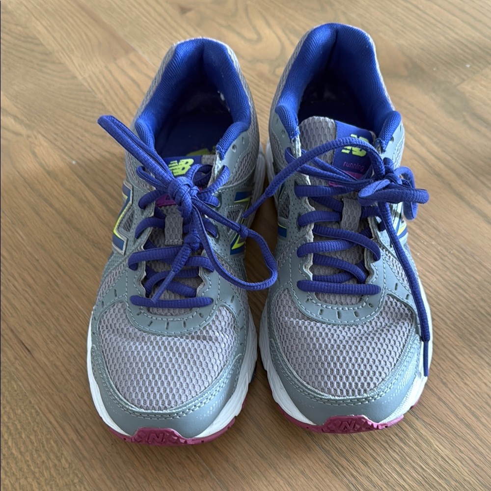 New Balance Gray and Purple Sneakers Size 7